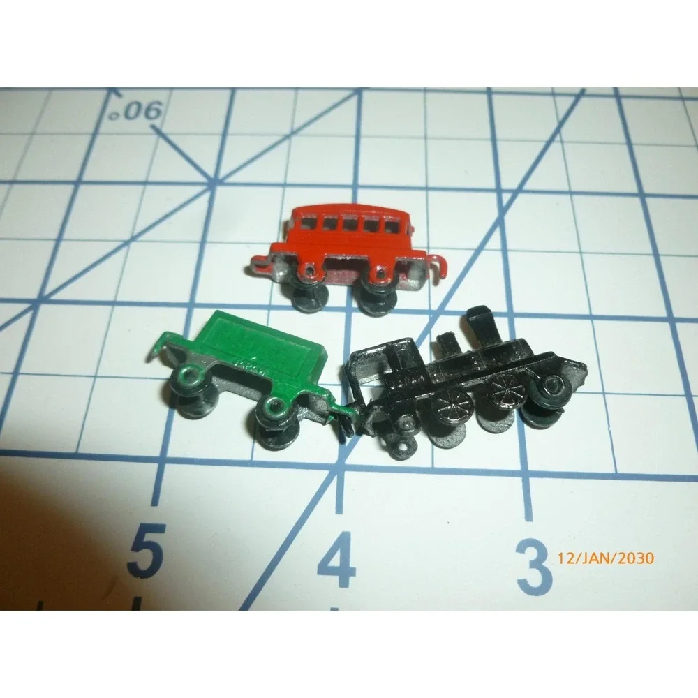 Vintage Miniature Diecast Metal Train Set 4‎ Piece Made Japan Multi Color Micro